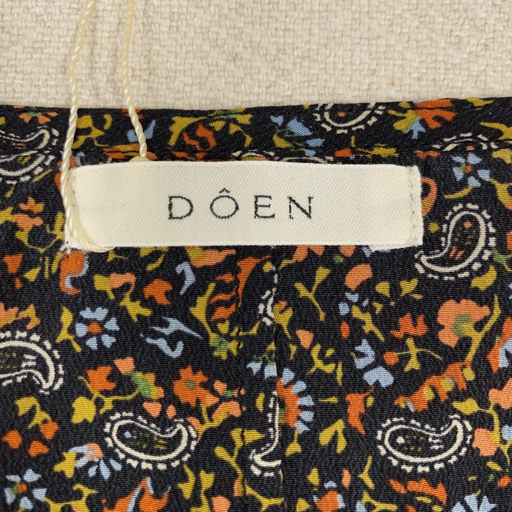 NWT DOEN Medium SAVONA Silk Top Blouse sz M Black Paisley Balloon Sleeve V-neck - Picture 12 of 14
